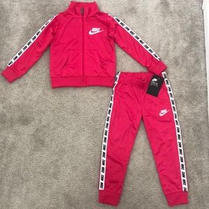 Girls Nike 2-piece Track Suit